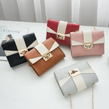 Handtas in contrasterende kleur met gouden ketting - Schoudertas voor dames met metalen schoudertas