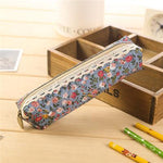 Petite trousse à crayons à fleurs rétro - Sac à fournitures scolaires en dentelle florale Sac à main pour filles et femmes