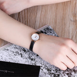 Vintage-Uhr mit kleinem Zifferblatt für Damen – Lederband-Armband-Quarzuhr-Armbanduhr